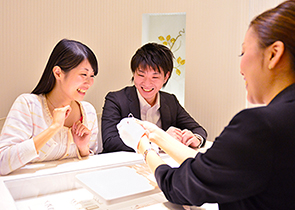 Step1.お二人のイメージをヒアリング Step1.お二人のイメージをヒアリング